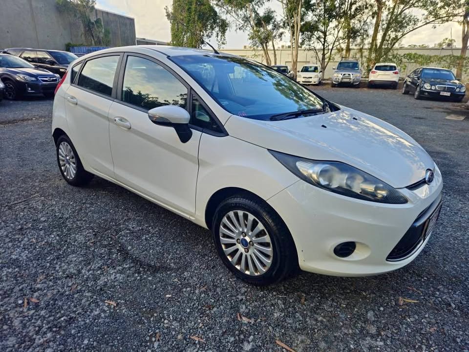 2011 Low Km Fiesta 1.jpg